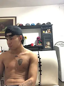 logannth online show from December 2025 06:54:02 AM