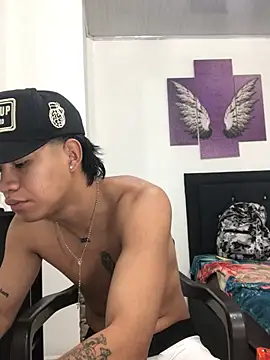 logannth online show from February 2026 09:51:02 PM