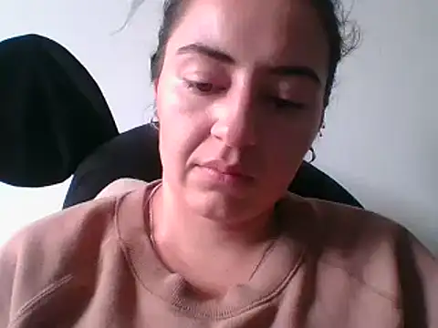  karlie kloss  online show from December 2024 08:55:01 PM