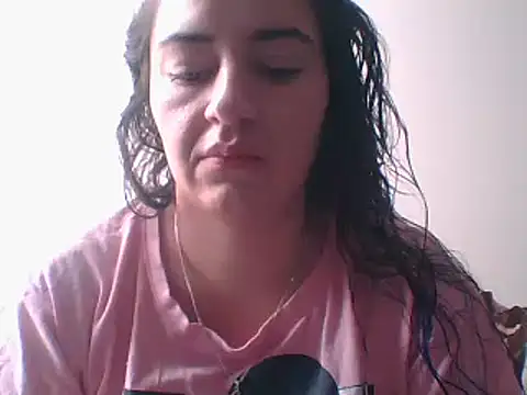  karlie kloss  online show from December 2024 04:40:01 PM