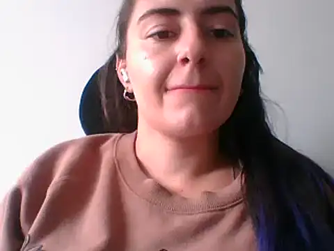  karlie kloss  online show from January 2025 06:27:01 PM