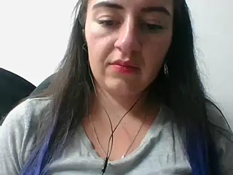  karlie kloss  online show from January 2025 12:12:01 AM