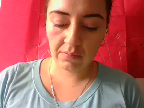  karlie kloss  online show from March 2025 08:15:02 PM