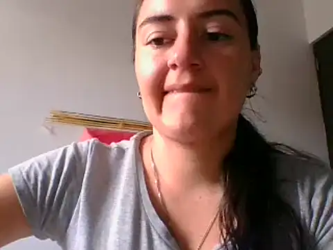  karlie kloss  online show from October 2025 09:45:01 PM