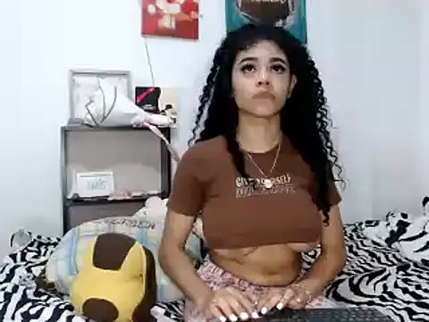 funny  queen online show from December 2024 07:58:01 AM