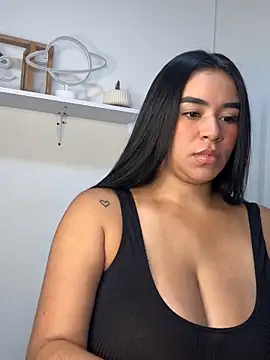 kristynmassey online show from September 2025 09:26:01 PM