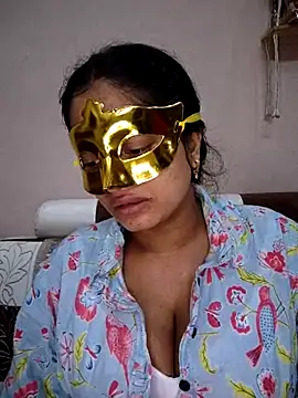 bigtitsqueen online show from November 2025 04:46:01 AM