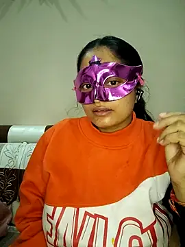 bigtitsqueen online show from December 2025 06:43:01 AM