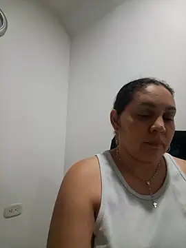 MirandaSoto online show from September 2025 04:03:01 AM