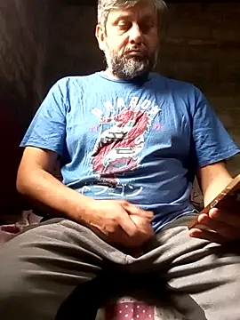 Snapshot of PacedSlant chatting on April 2026 07:42:02 PM PacedSlant online show from April 2026 07:42:02 PM