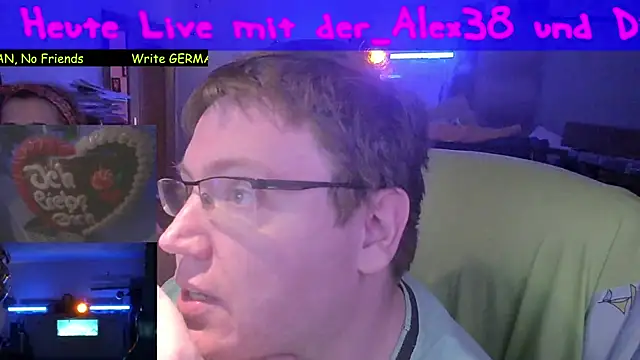 Snapshot of der_alex38 chatting on March 2025 08:27:02 PM der alex38 online show from March 2025 08:27:02 PM