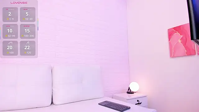 RenataJhonson  online show from September 2025 05:40:01 AM