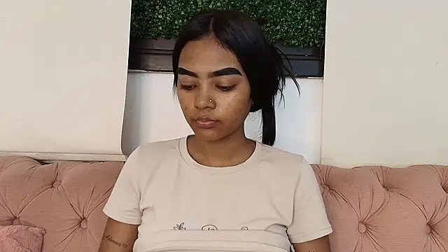 julieta aguilar1 online show from November 2025 06:52:01 PM