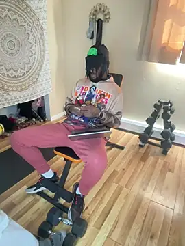 Snapshot of Luluof chatting on March 2025 05:31:02 PM Luluof online show from March 2025 05:31:02 PM