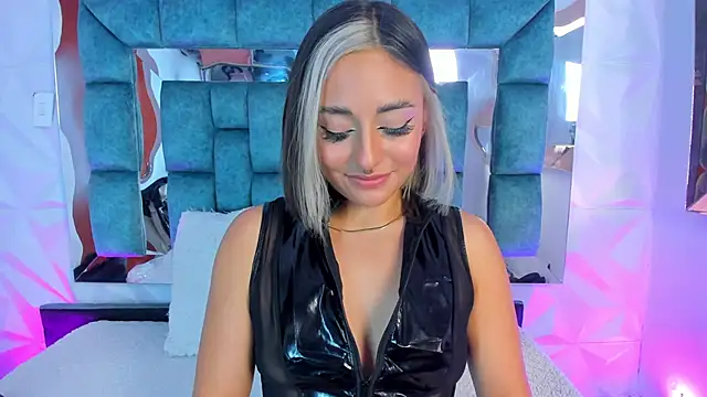 Nanda Vixen online show from January 2025 02:42:02 AM