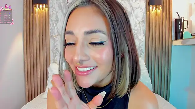 Nanda Vixen online show from March 2025 05:24:02 AM