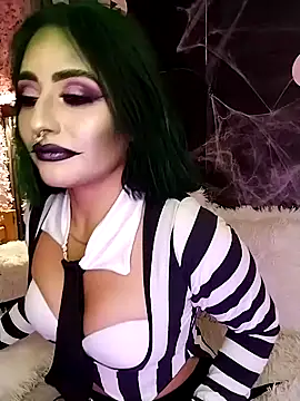 Nanda Vixen online show from October 2025 05:38:01 AM