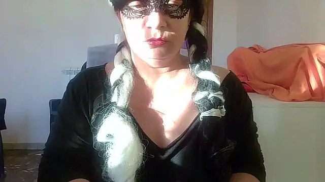 Ninalapiccolina online show from December 2025 03:07:01 PM