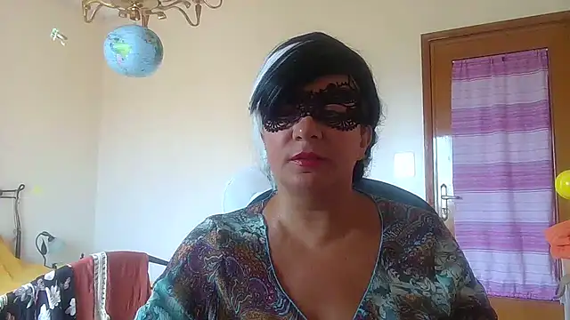 Snapshot of Ninalapiccolina chatting on June 2026 02:04:02 PM Ninalapiccolina online show from June 2026 02:04:02 PM