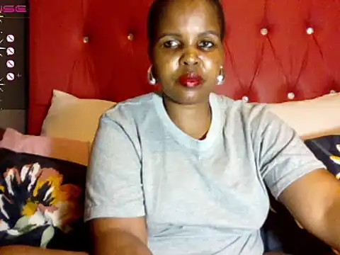 Snapshot of Honeybae82x chatting on March 2025 10:28:02 PM Honeybae82x online show from March 2025 10:28:02 PM