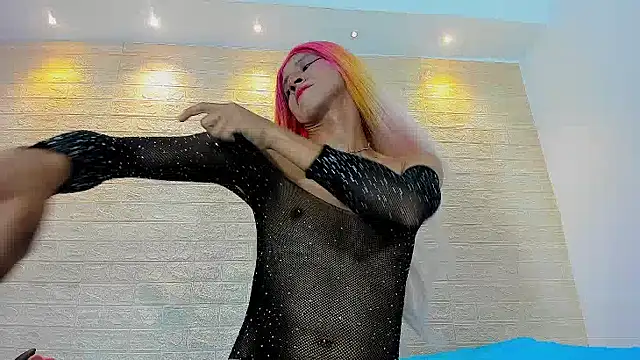 Snapshot of Samira_Ali chatting on January 2025 04:32:02 PM Samira Ali online show from January 2025 04:32:02 PM