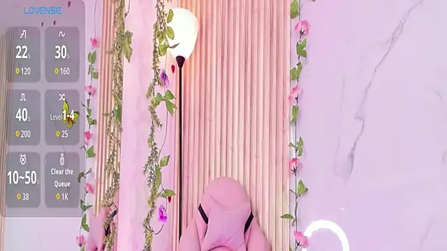 Snapshot of Aria_montgomeri chatting on December 2025 02:32:02 PM Aria montgomeri online show from December 2025 02:32:02 PM