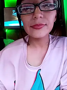 Snapshot of chicafresaxx chatting on December 2024 03:47:02 AM chicafresaxx online show from December 2024 03:47:02 AM