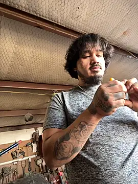 Snapshot of yomanfriend chatting on December 2024 07:25:02 PM yomanfriend online show from December 2024 07:25:02 PM