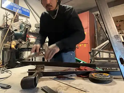 Snapshot of yomanfriend chatting on January 2025 11:29:01 PM yomanfriend online show from January 2025 11:29:01 PM