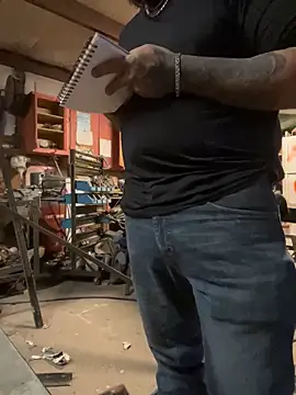 Snapshot of yomanfriend chatting on January 2025 12:05:02 AM yomanfriend online show from January 2025 12:05:02 AM