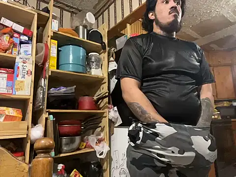 Snapshot of yomanfriend chatting on January 2025 05:49:01 AM yomanfriend online show from January 2025 05:49:01 AM