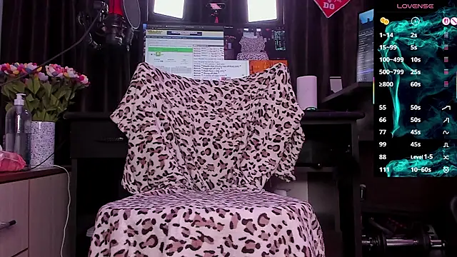 Snapshot of Raissa_sky26 chatting on February 2026 03:57:02 AM Raissa sky26 online show from February 2026 03:57:02 AM