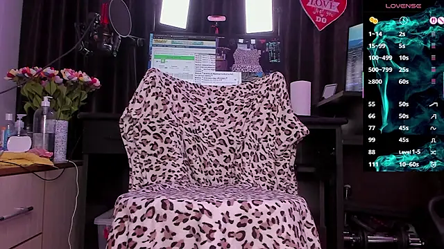 Snapshot of Raissa_sky26 chatting on March 2026 04:03:01 AM Raissa sky26 online show from March 2026 04:03:01 AM