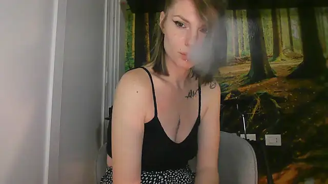 Feli blue online show from November 2025 10:25:02 PM