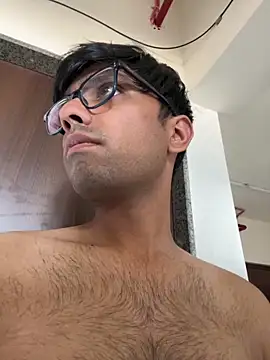 Snapshot of BoyzaraHatke chatting on March 2026 07:58:01 AM BoyzaraHatke online show from March 2026 07:58:01 AM