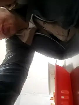 Alexand1999 online show from December 2025 05:20:01 PM