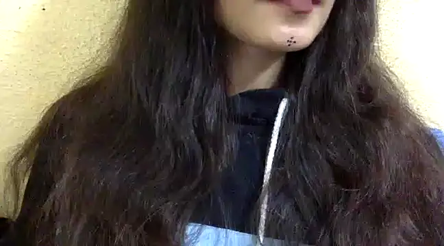 krati74 online show from January 2025 11:35:01 AM