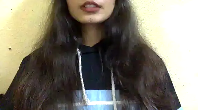 krati74 online show from January 2025 05:53:01 PM