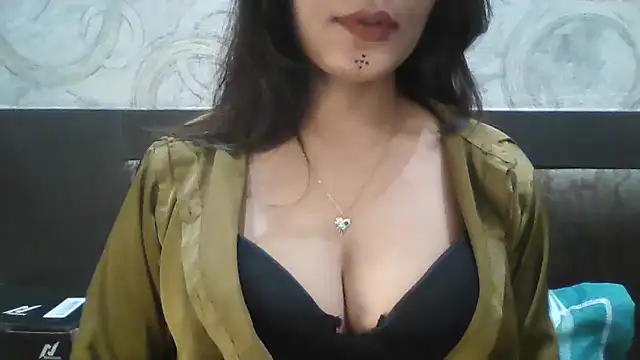 krati74 online show from November 2025 01:03:01 PM