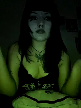 Snapshot of belletotosa chatting on November 2025 01:33:02 AM belletotosa online show from November 2025 01:33:02 AM