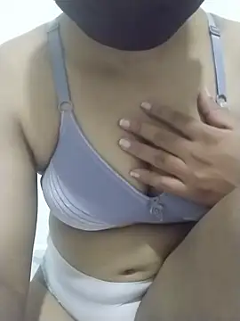 Snapshot of Thakshi_angel chatting on March 2026 01:40:02 AM Thakshi angel online show from March 2026 01:40:02 AM