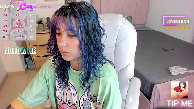 amber Thompson online show from December 2024 05:48:01 AM