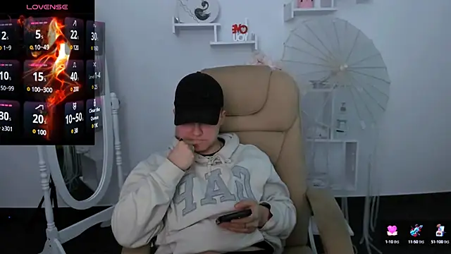 Dolly  Queen  online show from January 2025 08:50:02 PM