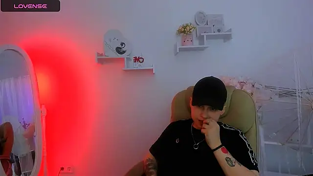 Dolly  Queen  online show from February 2025 12:24:01 AM