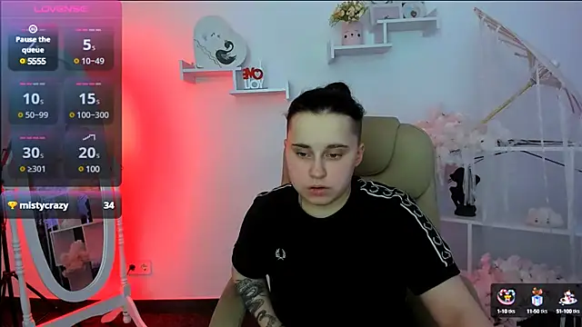 Dolly  Queen  online show from February 2025 11:56:02 PM