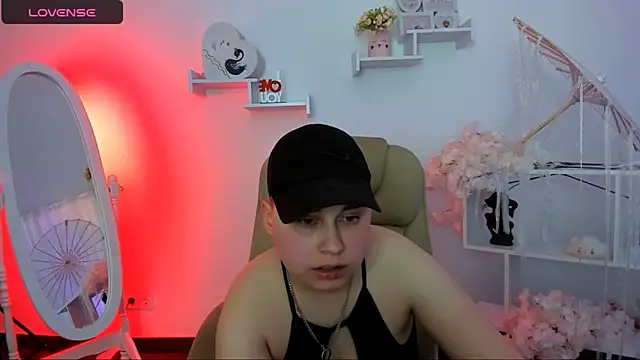 Dolly  Queen  online show from March 2025 11:22:01 PM