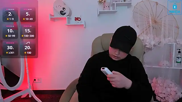 Dolly  Queen  online show from March 2025 06:12:02 PM