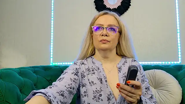 Snapshot of IvanaCharm chatting on May 2026 03:26:02 AM IvanaCharm online show from May 2026 03:26:02 AM