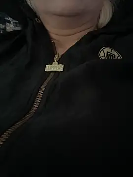 Snapshot of luna_14 chatting on September 2025 10:42:01 AM luna 14 online show from September 2025 10:42:01 AM