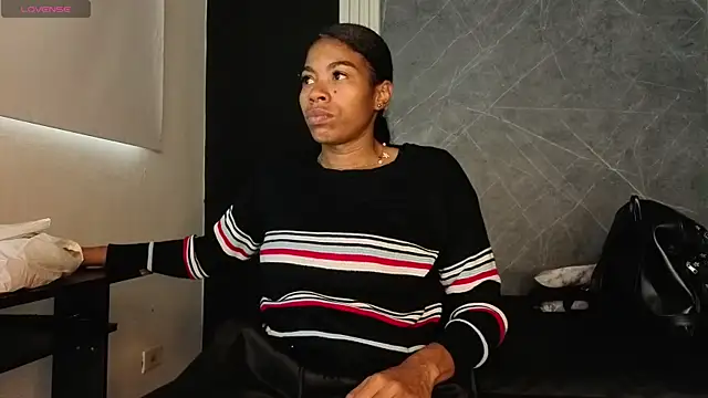 YummyDuooo online show from October 2025 12:04:01 PM